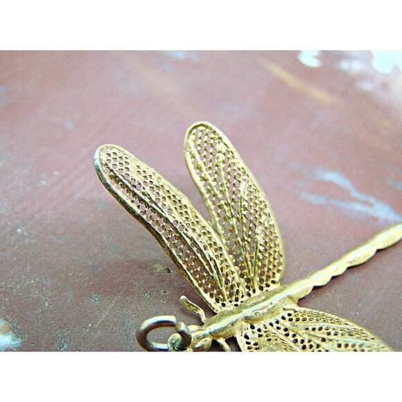 Vintage Dragonfly Fashion Pendant Delicate Lace Gold Tone 1.5 x1.5" - Picture 4 of 8